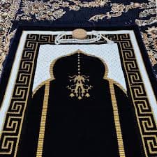 تصویر 4 از سجاده مخمل مشکی با تراکم بالا